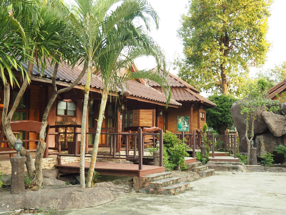 Chantaa Boutique Place Ubon Ratchathani Extérieur photo